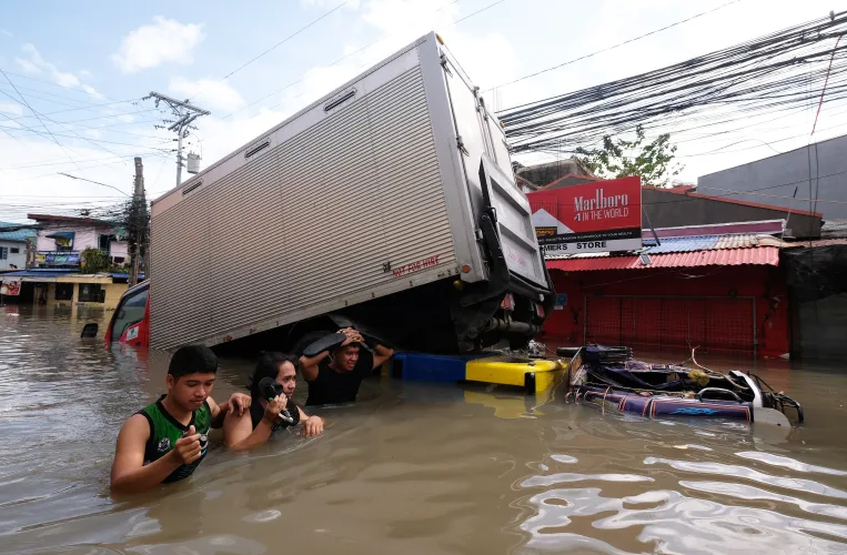 Badai Trami Tewaskan 81 Orang di Filipina, Thailand Terdampak Hujan